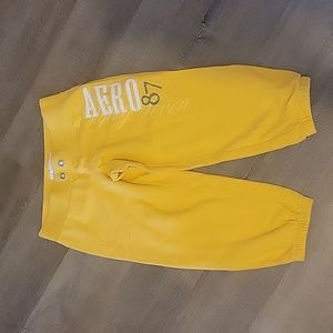 Aeropostale Capri Pants